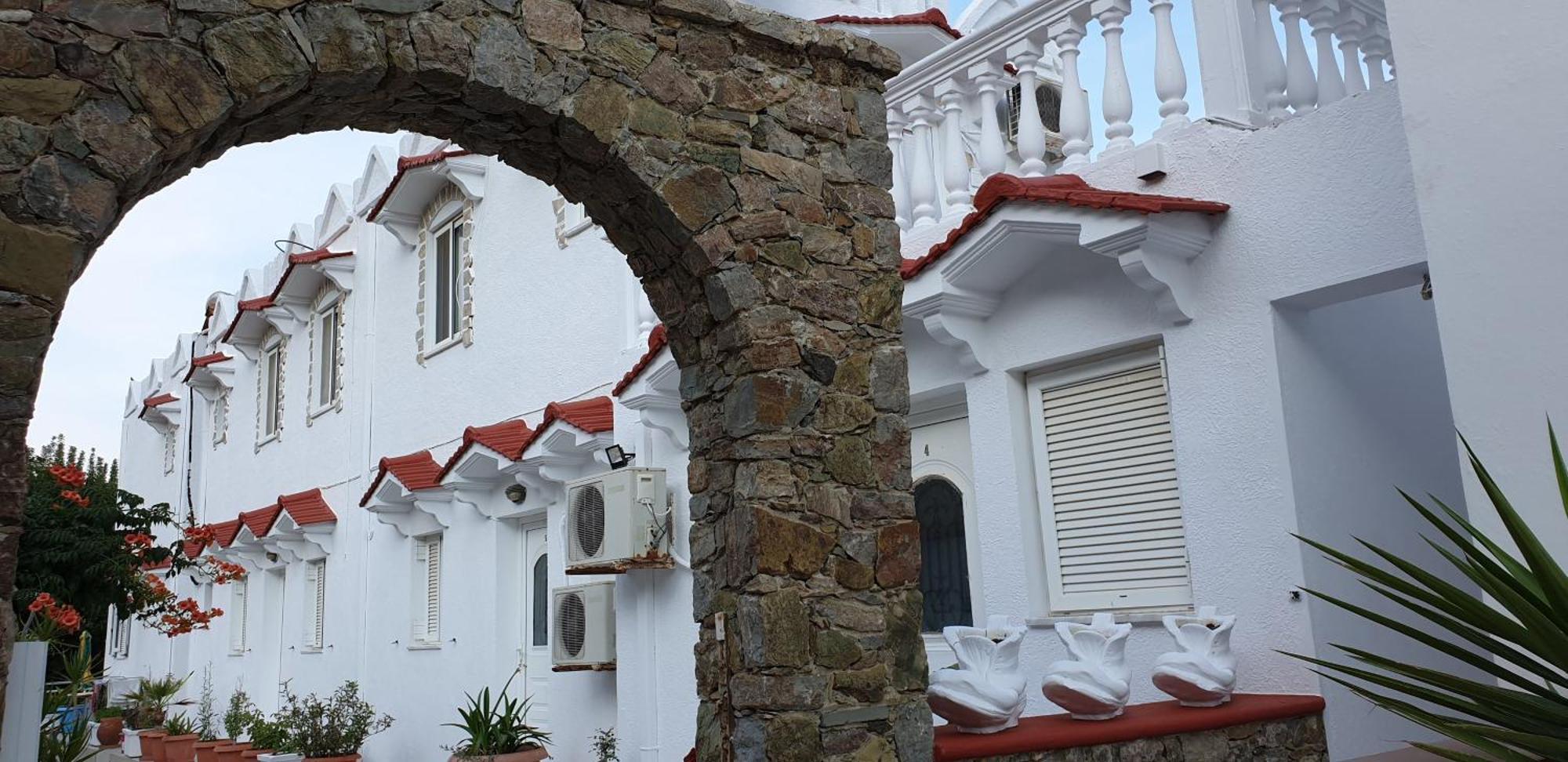 Nikos Livadia (Tilos)