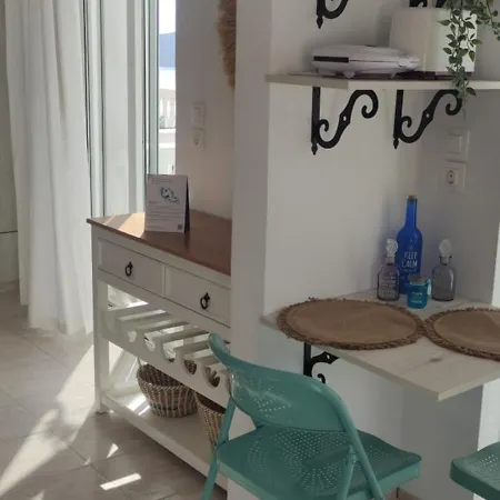 Nikos Studios Livadia  Room photo