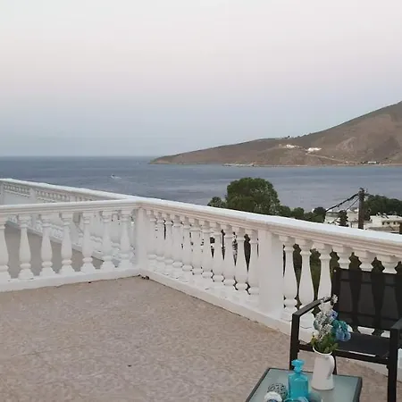 Nikos Studios Livadia  Exterior photo